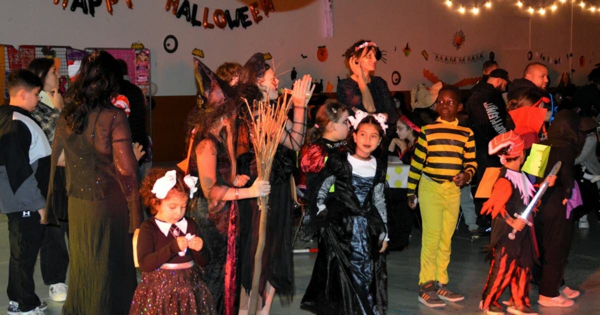 Blaesheim. Thrills of joy are promised for Hopla Blae's Halloween party.