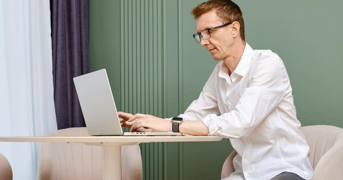 Trabajos. Correos, mensajes, reuniones… en la oficina, los empleados sufren interrupciones cada dos minutos de media.