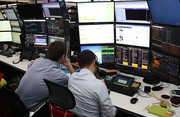 O projeto de lei orçamentária aprovado e uma queda na Bolsa de Moscou. Análise do mercado financeiro para 24 de setembro.