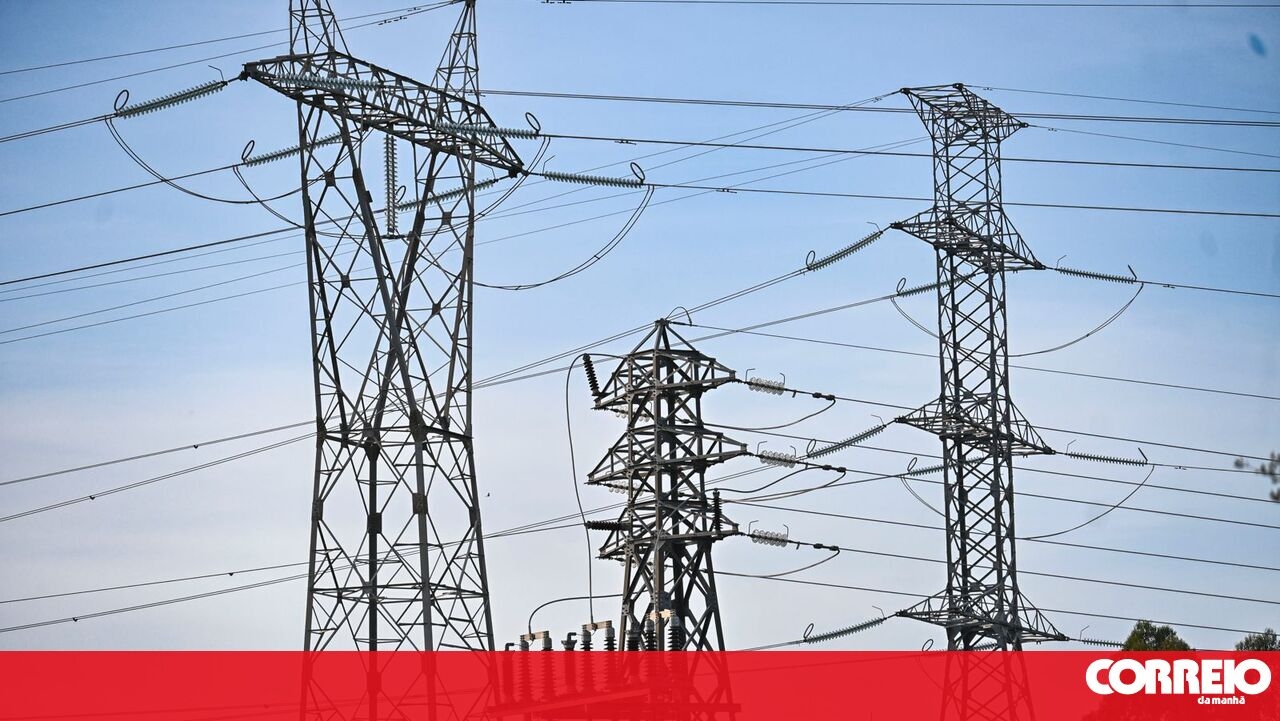 <![CDATA[ Mais de 768 mil famílias têm desconto na luz   ]]>