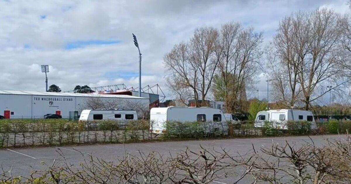 Traveller camp turns pretty UK beach into 'no-go zone' for locals
