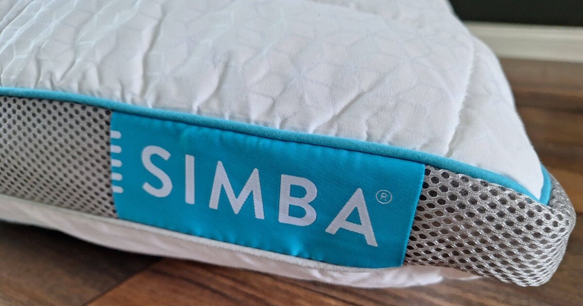 I tried Simba's Hybrid Firm Pillow to see if it would banish my neck pain for good