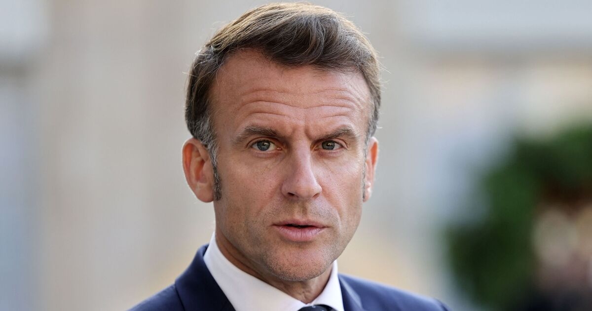 Macron visit LIVE: Keir Starmer urged to demand £771m migrant cash back from France