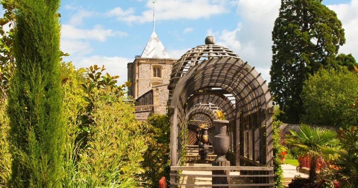 'Fairytale' castle with beautiful gardens is perfect place for UK day out