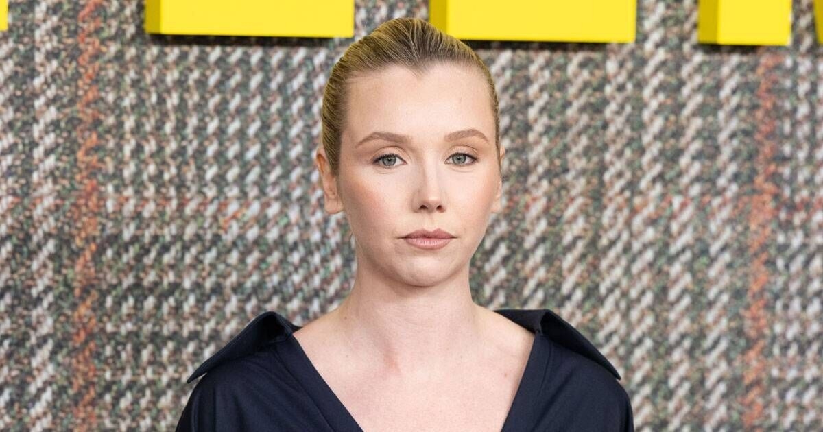 La estrella de Outlander, Lauren Lyle, detalla su desafiante papel en el drama de la BBC sobre Lockerbie.