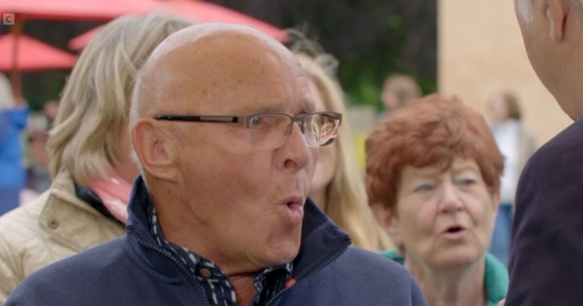 Antiques Roadshow guest floored by eye-watering value of family Rolex 'Can't believe that'