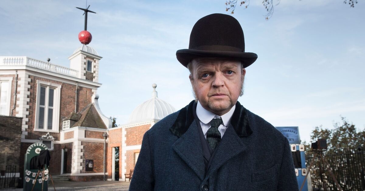‘Excellent’ Netflix thriller with incredible cast has viewers ‘glued to the screen’