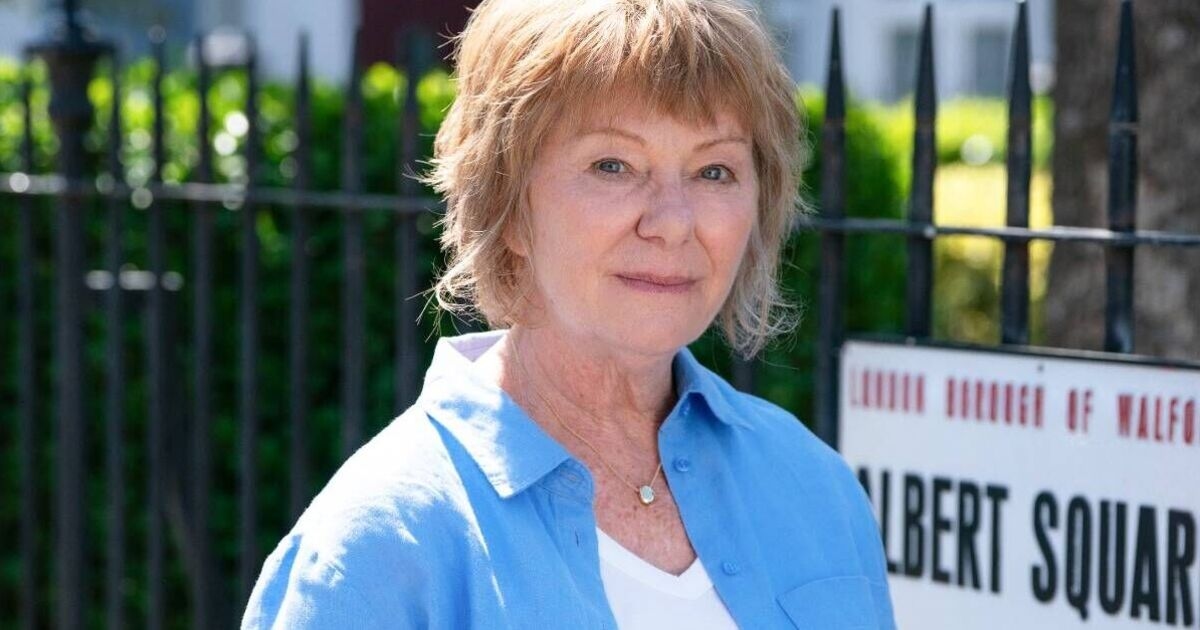 EastEnders'ta Demans Gündeminde: Efsanevi karakter, trajik hikayesinin ardından 27 yıl sonra geri dönüyor