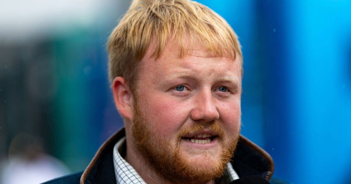 Kaleb Cooper, de Clarkson's Farm, se vio obligado a llamar al 999 durante una ola de calor al detectar riesgo de incendio.
