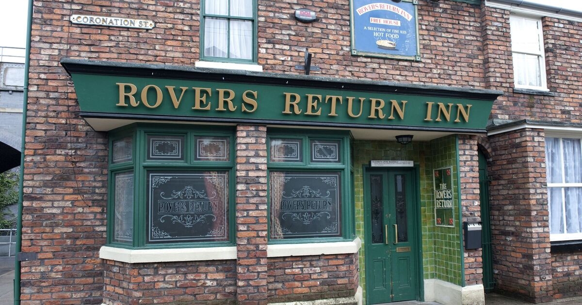 I dirigenti di ITV considerano i tagli "brutali" di Coronation Street ed Emmerdale