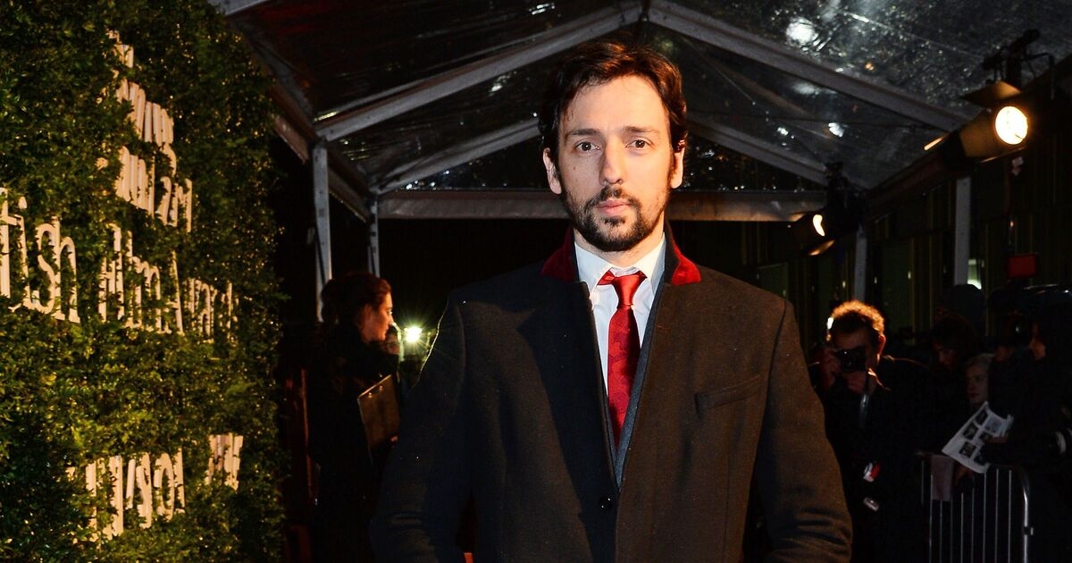 Il famoso fratello di Ralf Little è protagonista di un capolavoro drammatico in costume con un tocco medico
