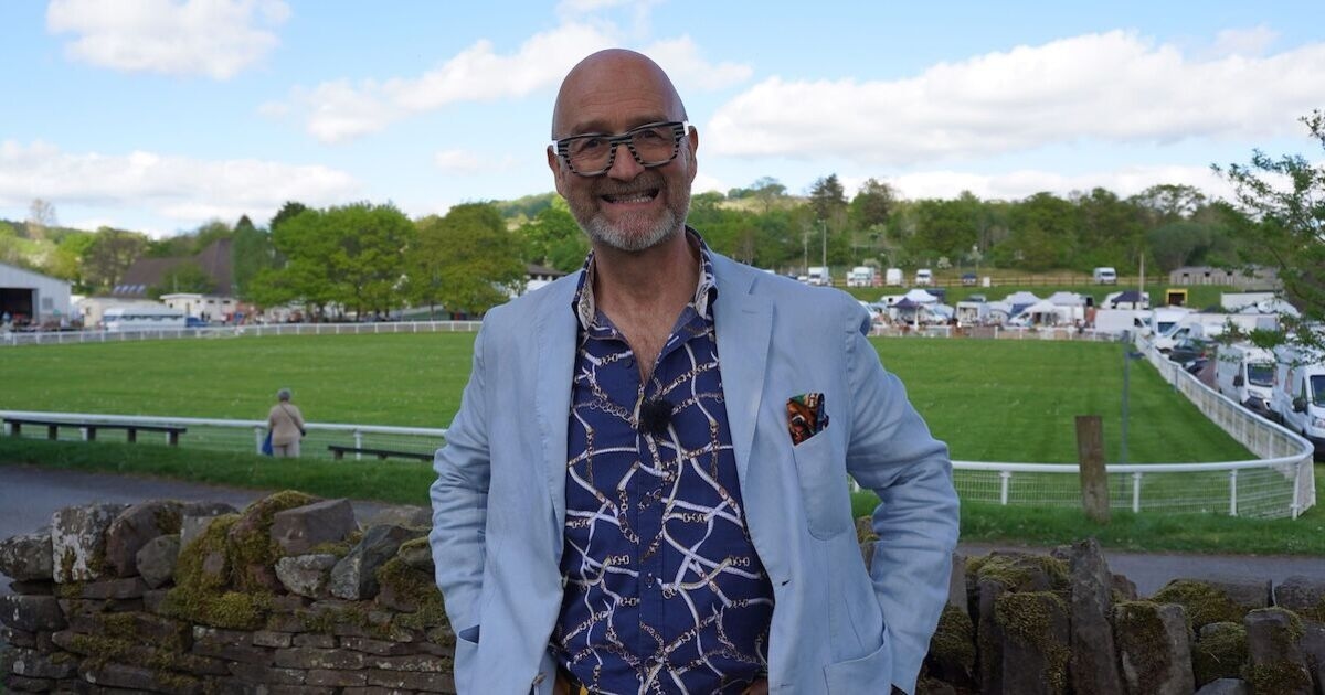 L'esperto di Bargain Hunt ha trovato su eBay un profitto da 100 sterline che gli ha fruttato un "record mondiale"
