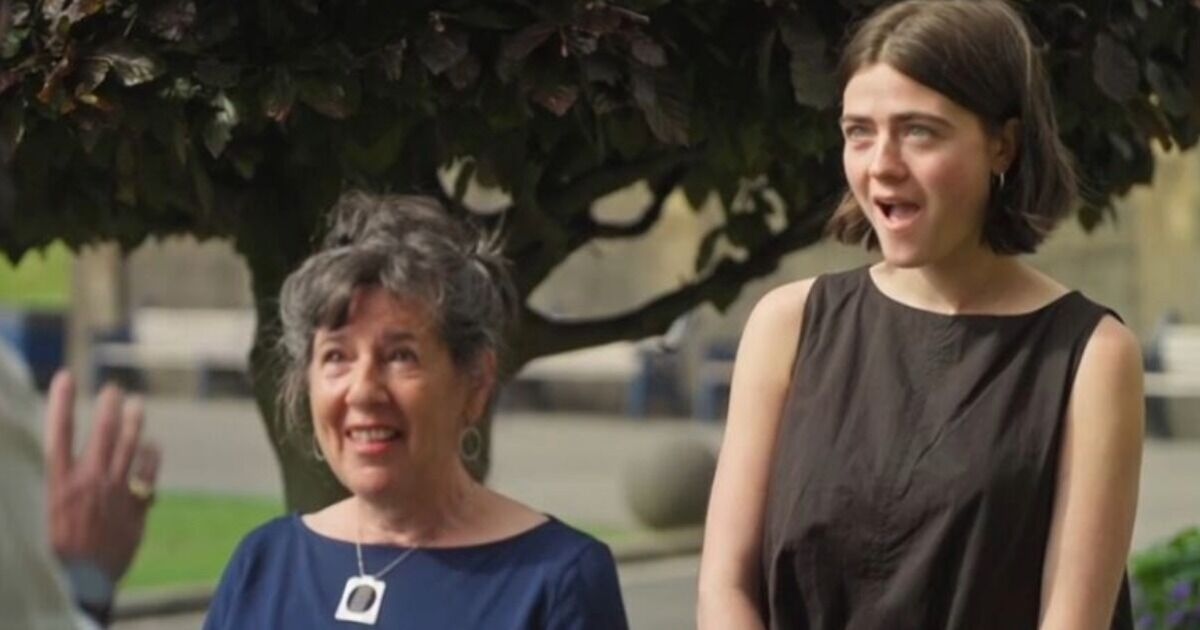 Antiques Roadshow konuğu, 5 sterline satın alınan bir eşyanın değerinin çok yüksek olması karşısında şaşkına döndü