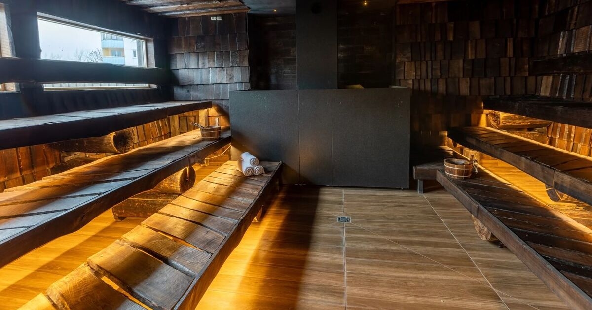 Хостел стоимостью 70 фунтов стерлингов за ночь в средневековом европейском городе имеет собственный спа-центр и отдельные номера.