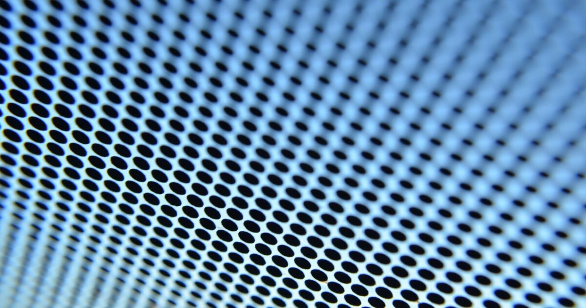 „Ich bin Autoexperte – dafür sind schwarze Punkte auf der Windschutzscheibe wirklich da“