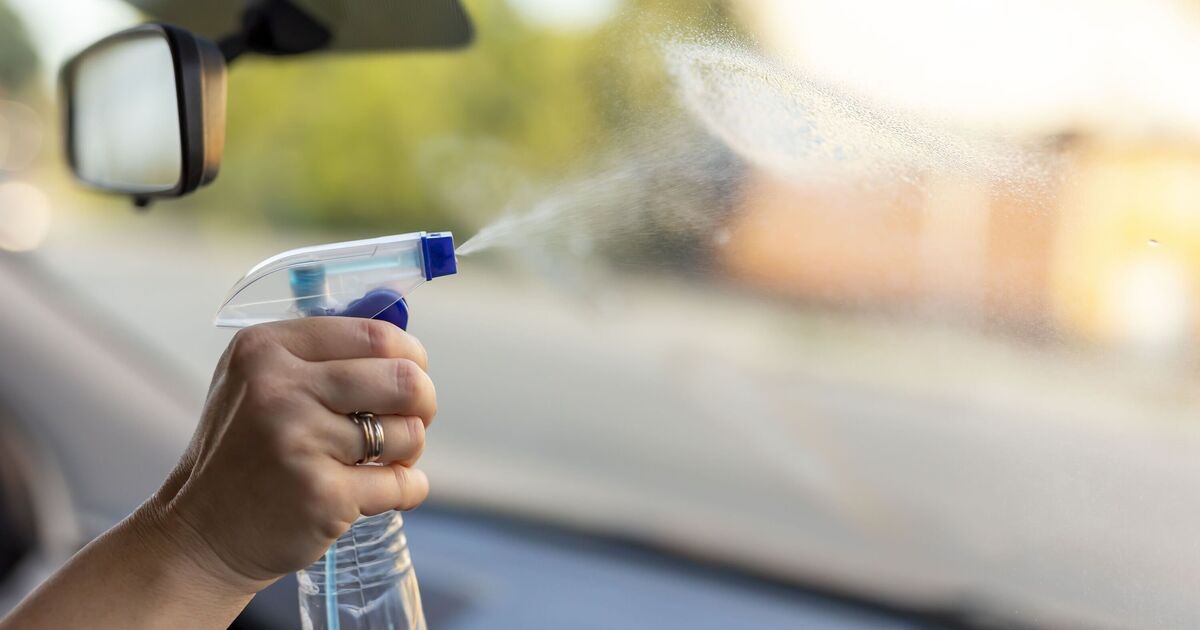 Drivers urged to spray windows with vinegar this autumn