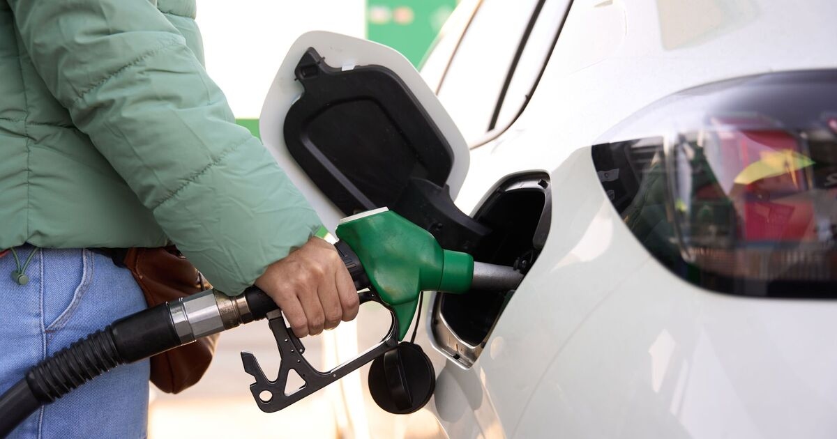 Petrol and diesel owners told to never fill up car shortly after 5pm