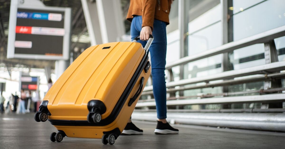 Gepäckabfertiger nennt die „schlimmsten“ Kofferarten, die man im Flugzeug mitnehmen kann – sie „hassen sie wirklich“ 1