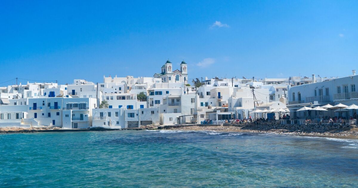 La belle île grecque est tout aussi belle que Mykonos ou Santorin mais beaucoup moins chère