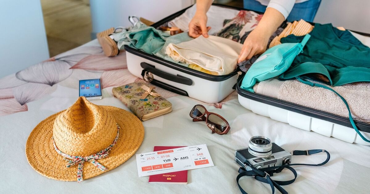 J'ai demandé aux experts en voyages quel était l'objet qu'ils emportent toujours en vacances et voici ce qu'ils ont répondu.