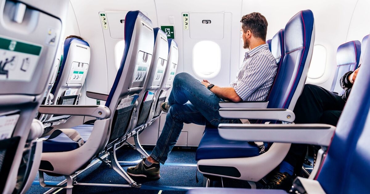 Se insta a los viajeros a evitar un asiento de avión que es una "receta para un vuelo miserable"