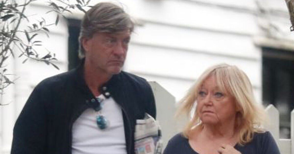 Richard Madeley afferma che lui e la moglie Judy Finnigan sono "semi-distaccati" dopo l'uscita dallo show