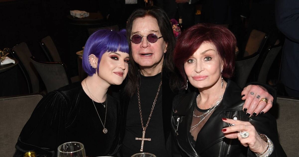 L'anello di fidanzamento di Kelly Osbourne regalato da Sid Wilson rende omaggio alla leggenda scomparsa