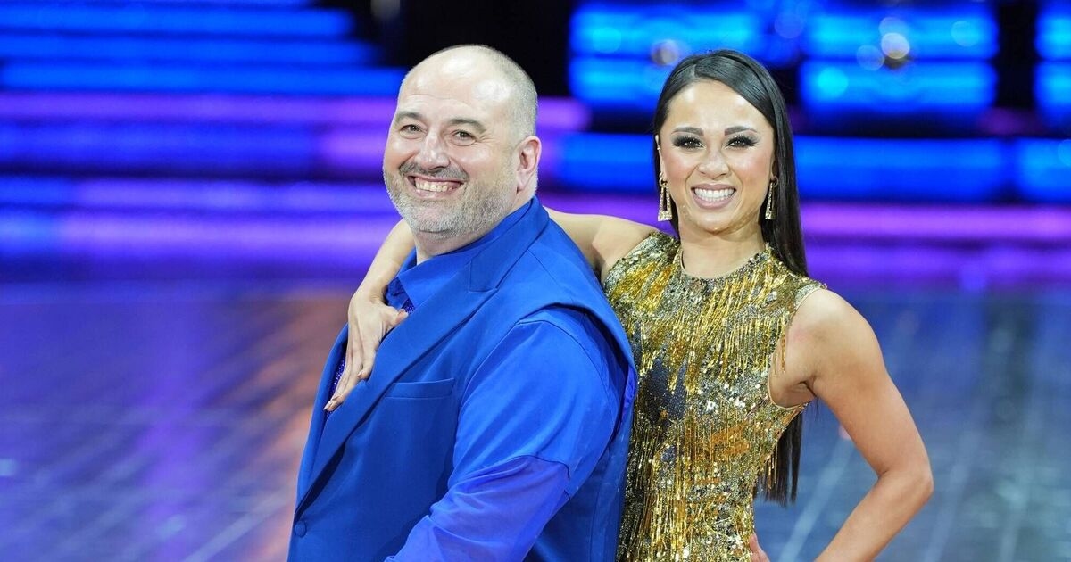 Strictly'den Wynne Evans, programın 'kusurlu' olduğunu ve insanların refahını etkilediğini söyleyerek eleştirdi