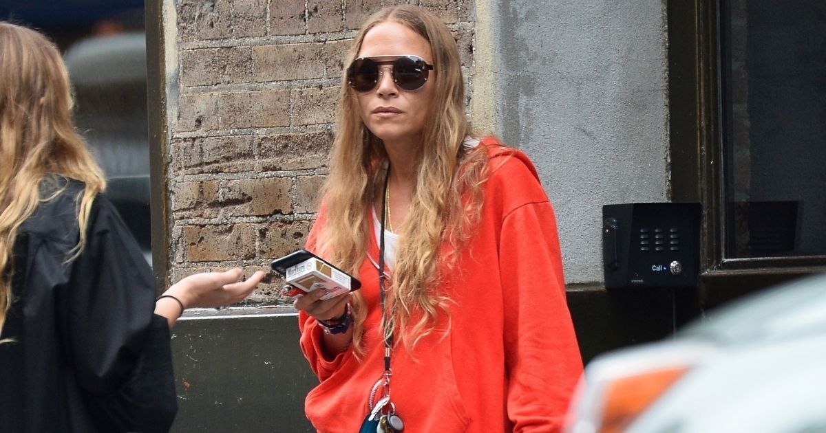 According to Mary-Kate Olsen, these affordable sandals are the only style you need this summer