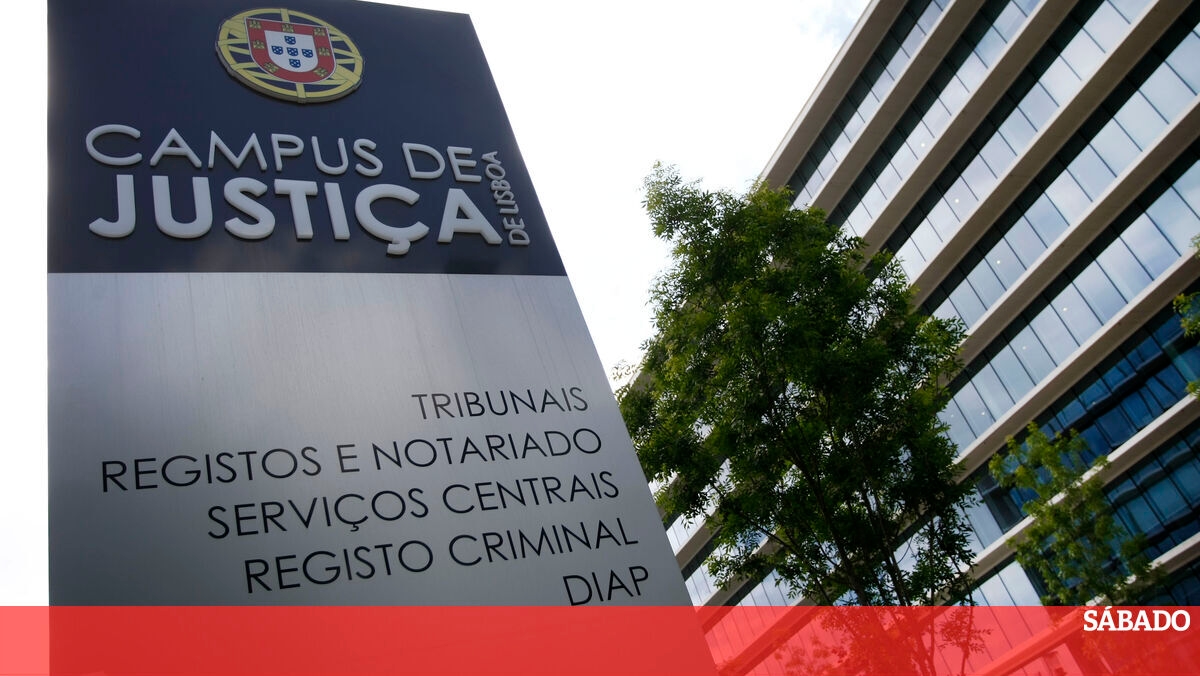 <![CDATA[ Disparam as queixas de mau atendimento no Instituto de Registos e Notariado  ]]>