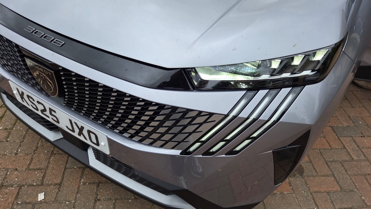 You Couldn’t Pay Me To Drive A Peugeot Until I Drove This Hybrid SUV
