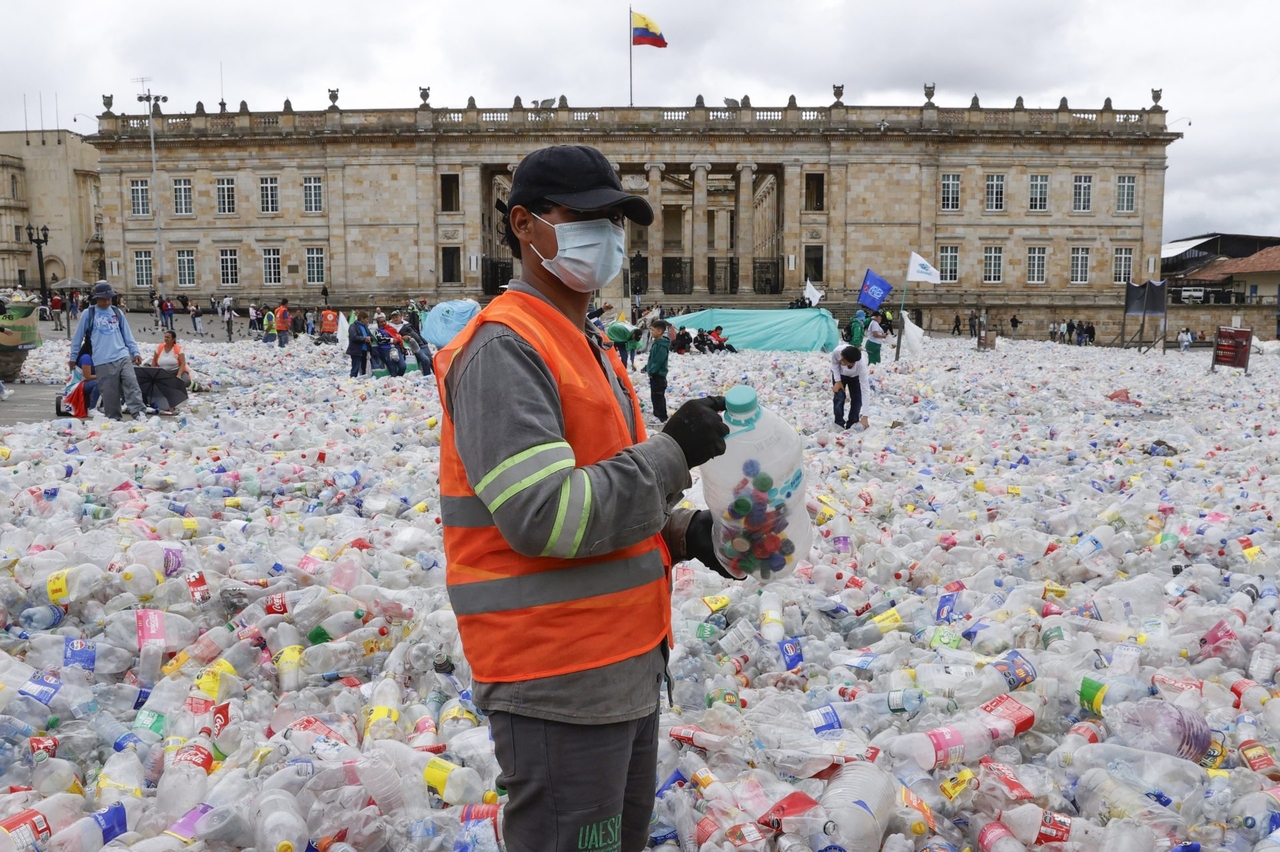 Inquinamento da plastica, una minaccia per la salute poco riconosciuta