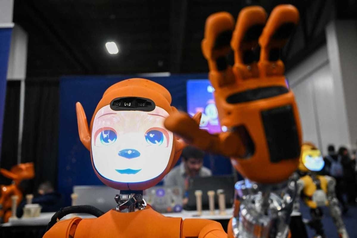 CES 2025 продолжает удивлять: гаджеты на базе искусственного интеллекта, подключенное здравоохранение и интеллектуальная мобильность лидируют в сфере технологических инноваций