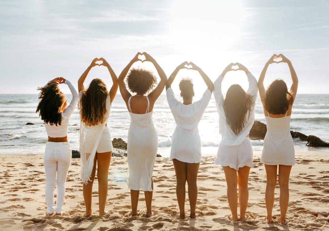 Lettonie : le pays où les femmes sont plus nombreuses que les hommes et où les règles de l'amour changent