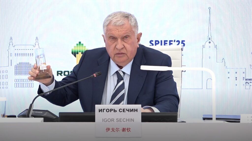Rosneft apprend à produire du pétrole synthétique grâce à la technologie GTL