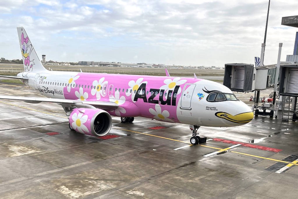 Azul uçağı, şüpheli bomba ihbarı nedeniyle Brasilia'ya acil iniş yaptı