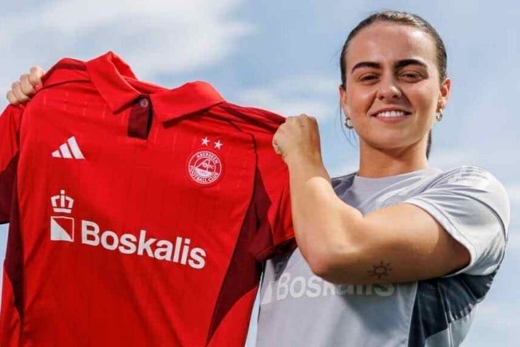 Former Armagh ace Clarke signs with Aberdeen