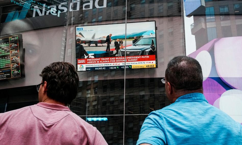 Un mare di rosso a Wall Street. Grandi vendite di titoli tecnologici.