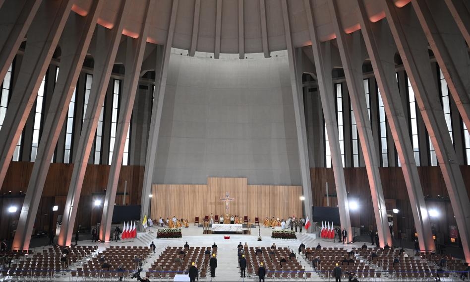 È stata svelata l'enorme ricchezza della Chiesa polacca. Quasi mezzo miliardo di złoty in immobili.