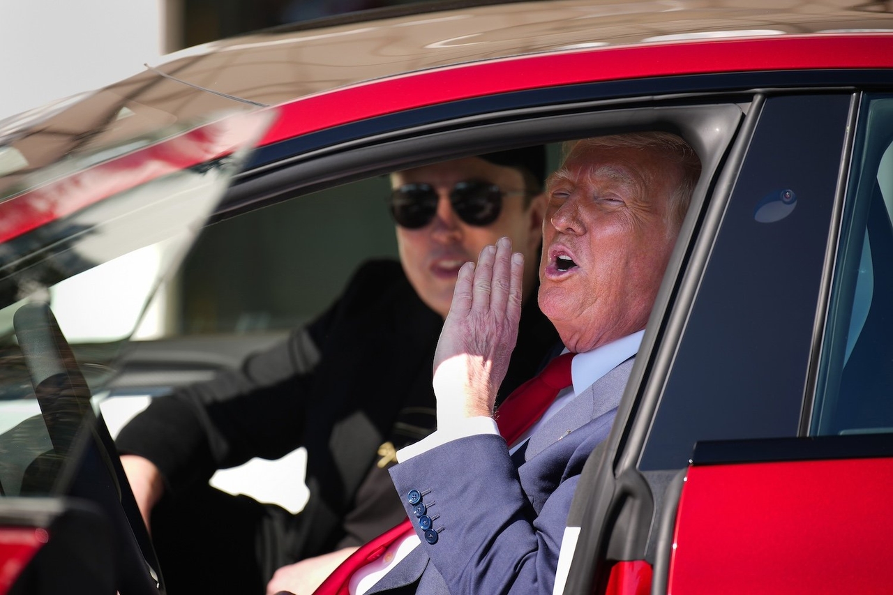 Grok cree que la historia de Trump sobre un empresario que recibió una "buena oportunidad" se trata de Elon Musk