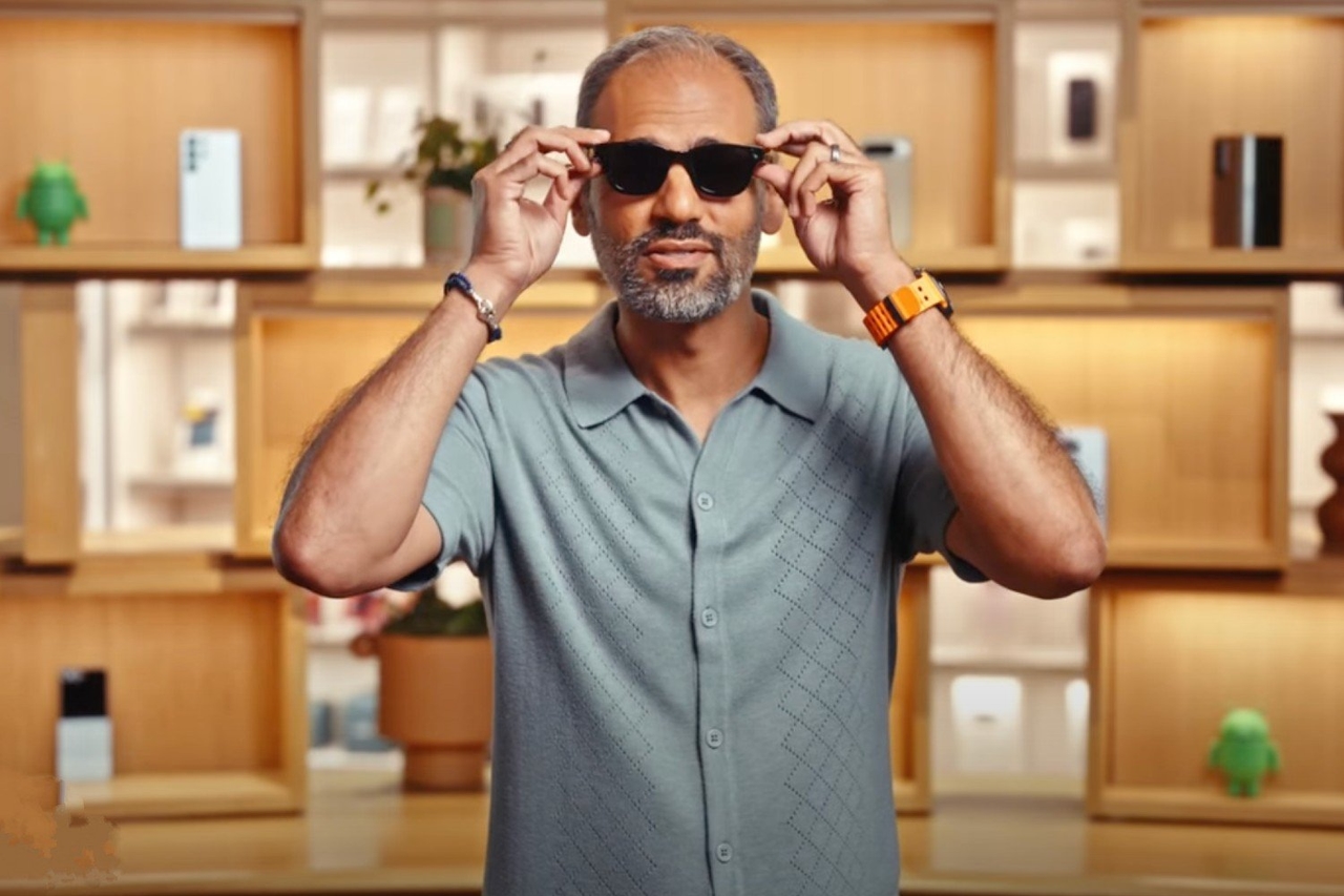 Google Is Gunning for Meta’s Ray-Ban Smart Glasses