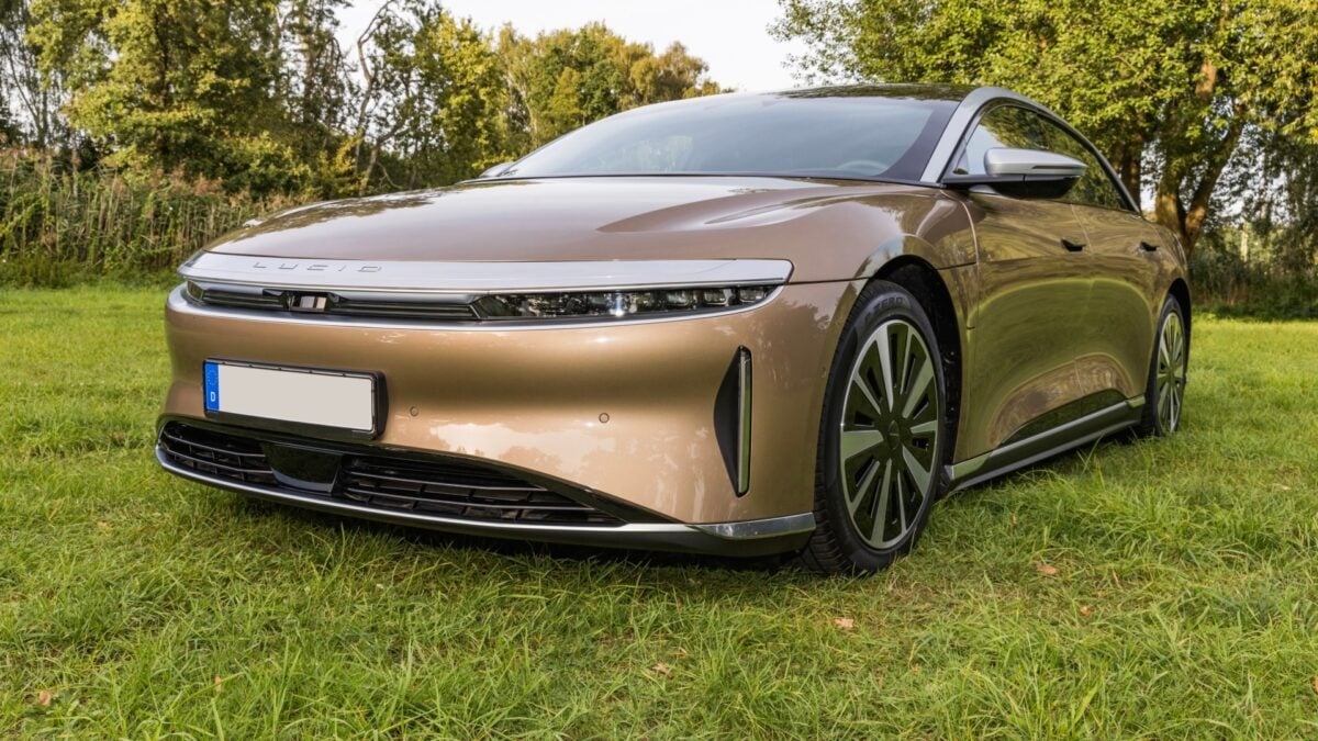 Touted As The Tesla-Killer, Lucid Scrambles to Stay On The NASDAQ