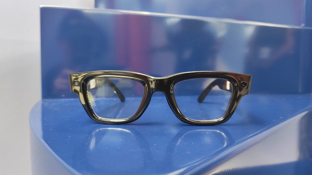 Metas Ray-Ban Smart Glasses haben jetzt einen Bildschirm und ein magisches Armband