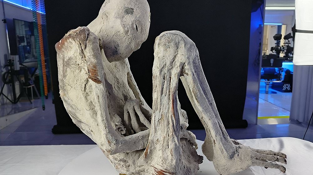 Expertos que estudian "momias extraterrestres" en Perú hacen un hallazgo sorprendente "que demuestra que son reales"