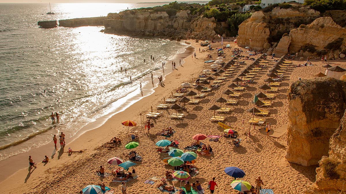 Los turistas se arriesgan a una multa de £1.500 por infringir las nuevas normas en un importante destino turístico.