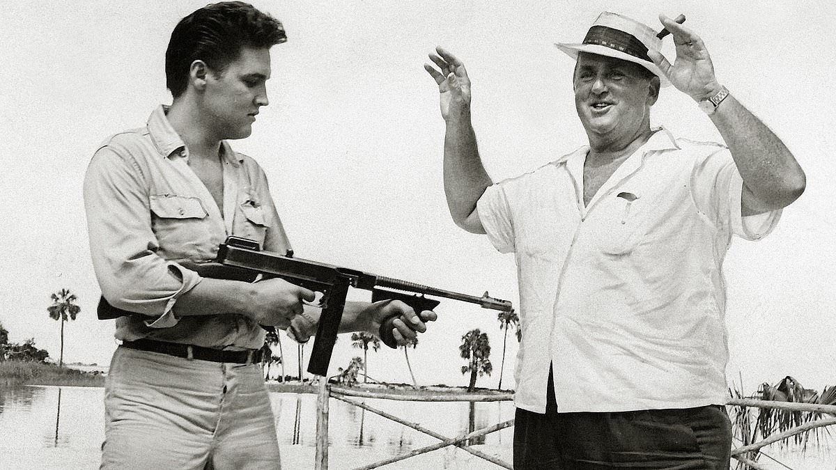Elvis'i keşfeden ve sonra onu yok eden adam: Kralın, yüksek gelirli menajerinin elinde nasıl bağımlılığa ve ölüme sürüklendiği - bunu bizzat yaşayan bir yazarın yazdığı çarpıcı biyografide ortaya çıktı
