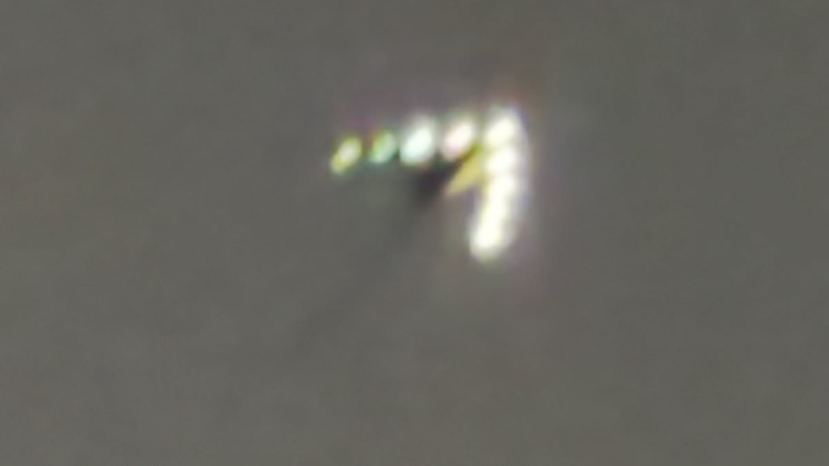 V-shaped UFO filmed hovering over Los Angeles as expert reveals incredible details of sighting