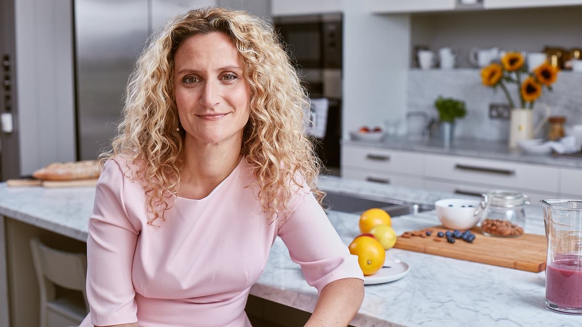 I've got sudden terrible back acne. It's extremely uncomfortable and I can't get rid of it. What should I do? DR ELLIE reveals the little-known condition that could be to blame... and how to get rid of it for good