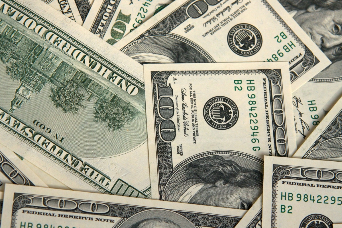 Preço do dólar hoje, segunda-feira, 23 de junho de 2025