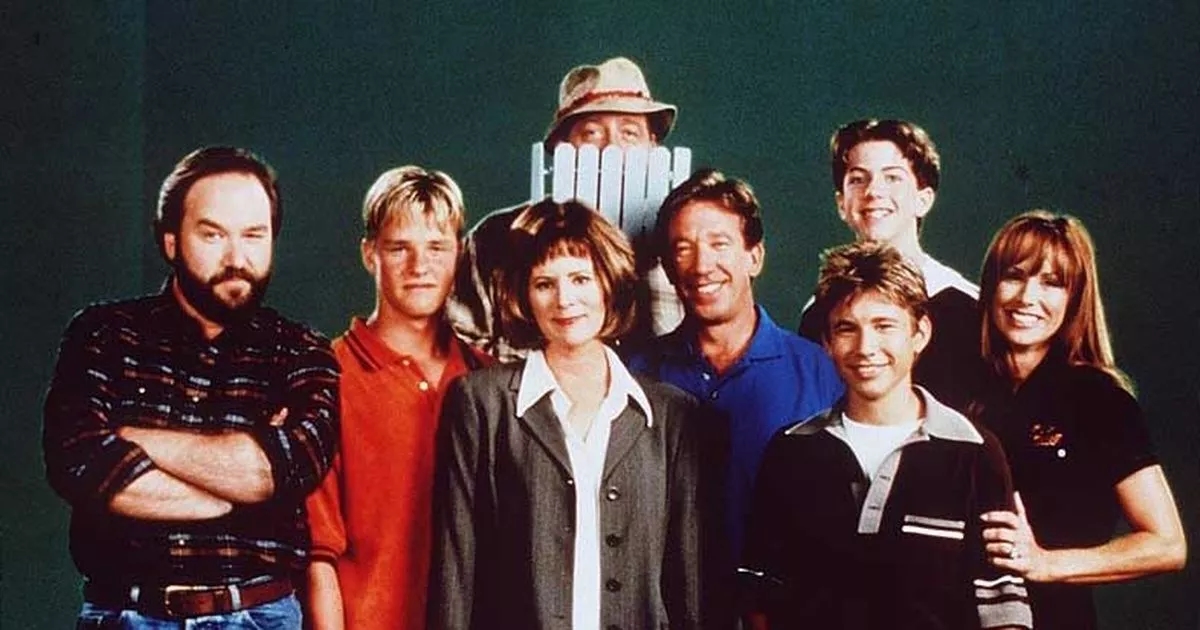 Estrela do Disney Channel dos anos 90 irreconhecível em rara aparição antes de grande retorno à TV